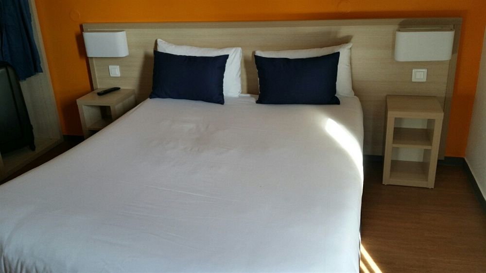 Budget Hotel Melun Sud - Dammarie Les Lys Екстериор снимка