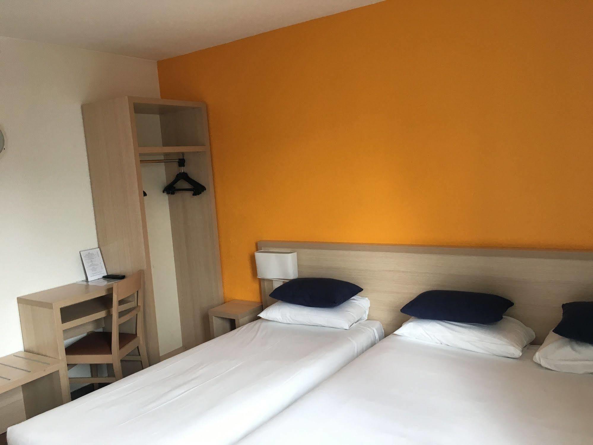 Budget Hotel Melun Sud - Dammarie Les Lys Екстериор снимка