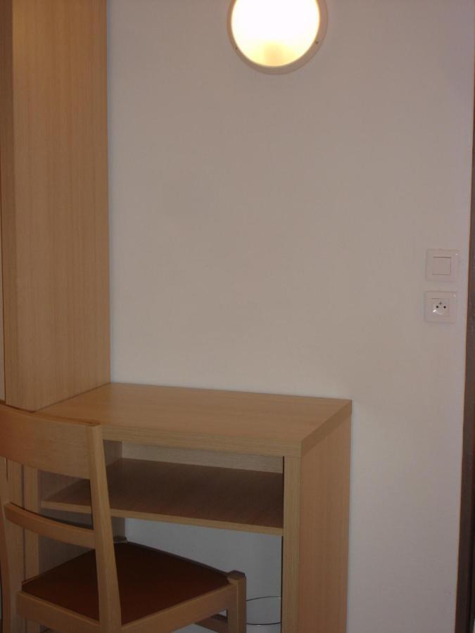 Budget Hotel Melun Sud - Dammarie Les Lys Стая снимка